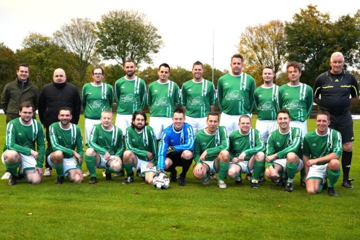 011125 EWC Veteranen Klein